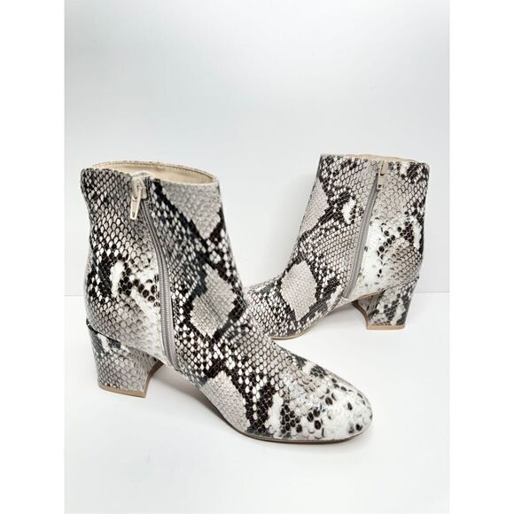 Chinese Laundry Daria Snakeskin Ankle Booties | Mercari Chinese Laundry Boots Size‎ 6 Daria Snakeskin Embossed Ankle Booties NEW